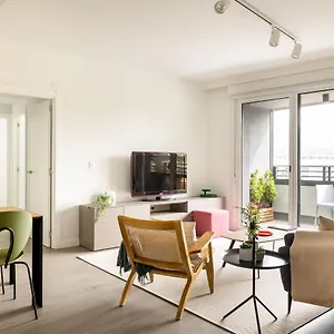 Santa Ana Junto A La Ria A Estrenar Garaje Y Wifi Incluidos , Bilbao Spanien